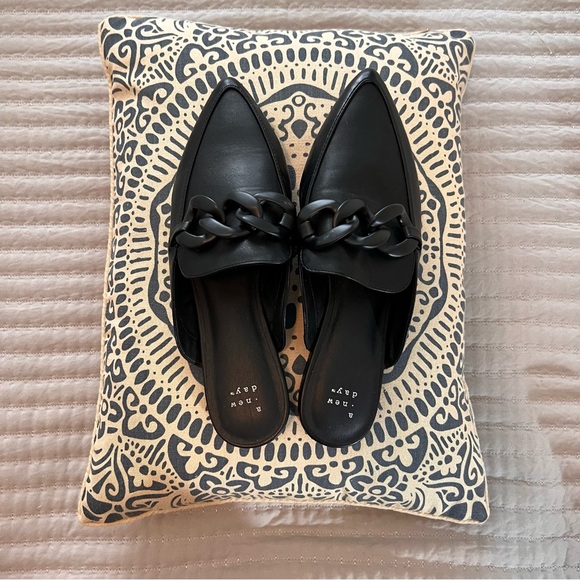 A New Day black mules - Picture 6 of 6